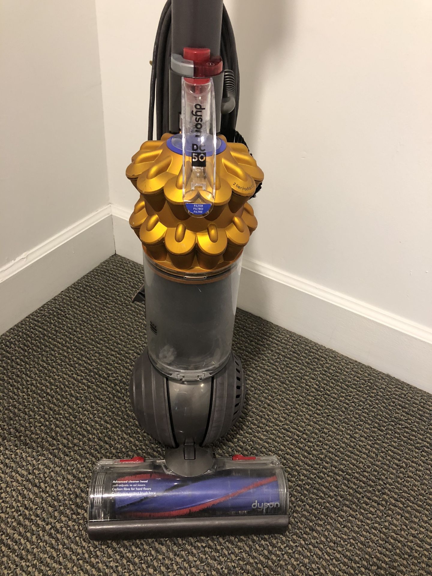 Vacuum cleaner Dyson $100