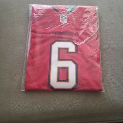 Buccaneers Jerseys XL  Mayfield 6