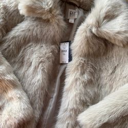 Gap KIDS faux Fur