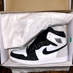 Brand New Jordan 1 Retro High OG “Bleached Coral/Stage Haze” Men’s Size 10.5