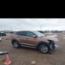 2018 Hyundai Tucson 2.0 parts Parts