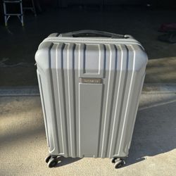 Samsonite Roll On Suitcase 