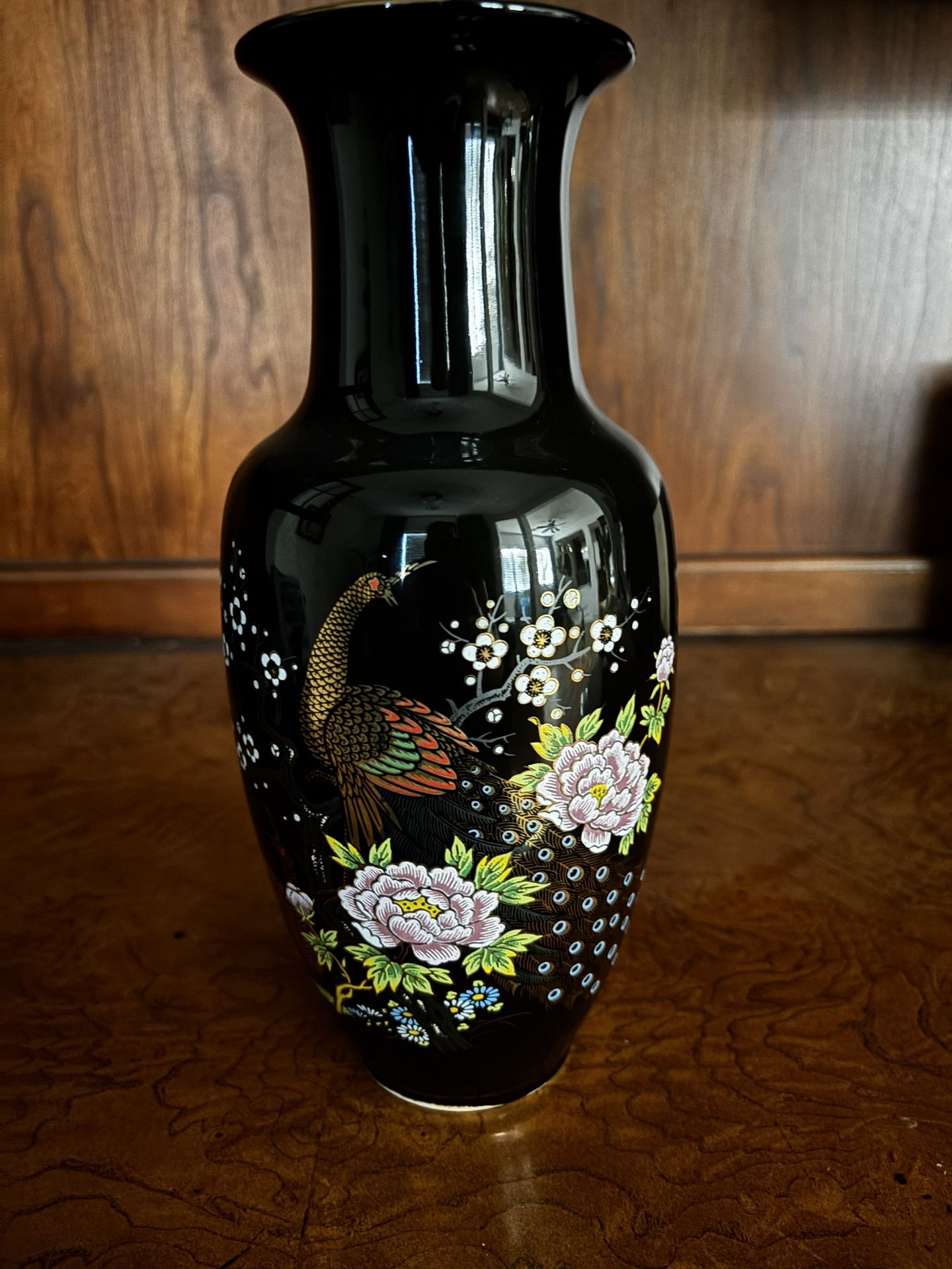 Japanese Porcelain Yamaji Vase 10-3/4" Tall Black & Gold Peacock Design Vintage