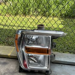2021-2023 Ford F-150 Headlight Passenger Side Used Oem 
