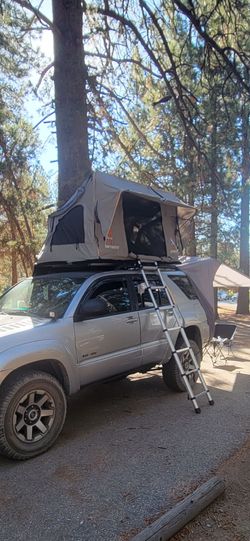 Ultralight weight tent (70 lbs)