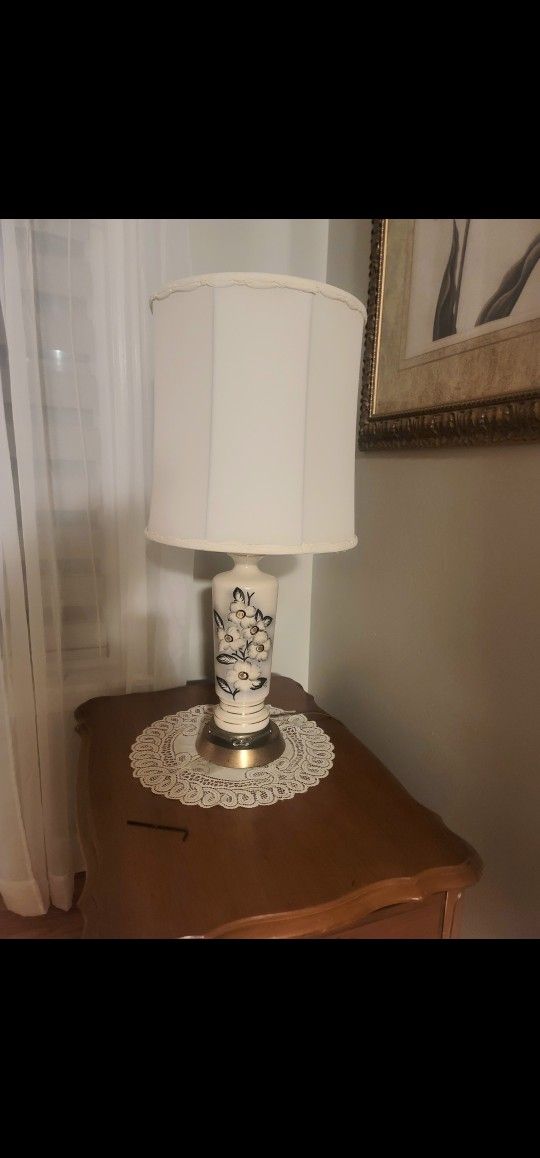 Large Vintage Lamps, Identical With Same NEW Lamp Shades