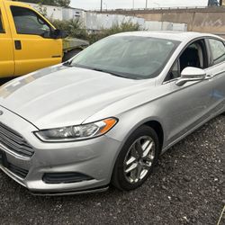 2014 Ford Fusion SE Loaded 