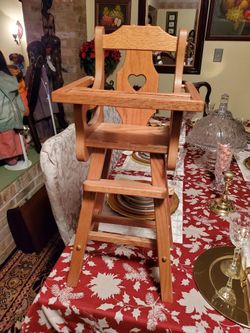 Amish, Wood HIGHCHAIR, DOLL BABYDOLL