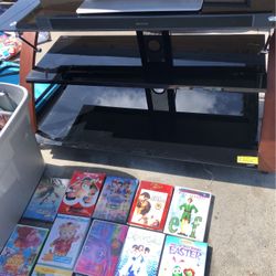 Glass TV stand in great condition. Serious offers.