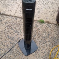 Small Towel Fan Works Great 