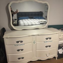 Dresser With Mirror And 2 Night Stands 