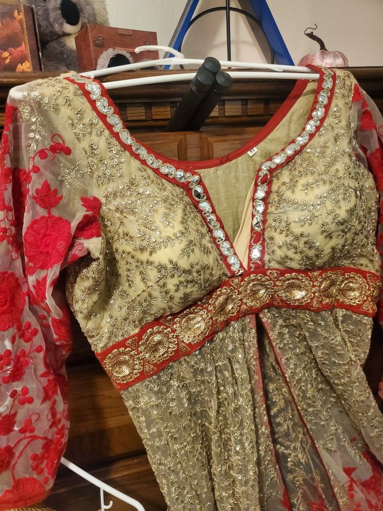 Red And Gold, Queen Style Lacey Dress