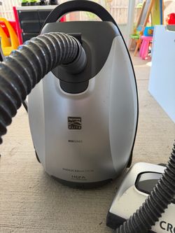 Kenmore Elite 800 Series Canister Vacuum