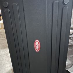 SKB Studio Flyer Rolling Case 2RU + Laptop