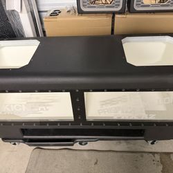 NEW 2 12” Kicker L7s SUBWOOFERS AND BIG PORTED BOX CUSTOM RGB LIGHTs