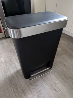 Trash can