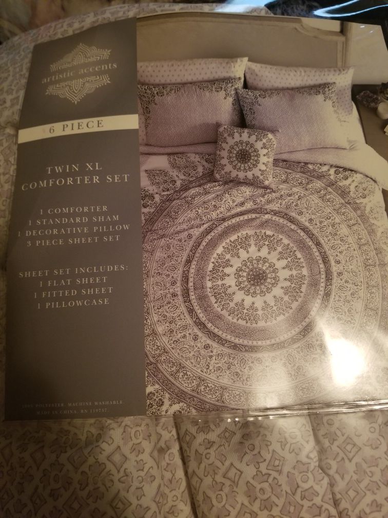 College comforter set