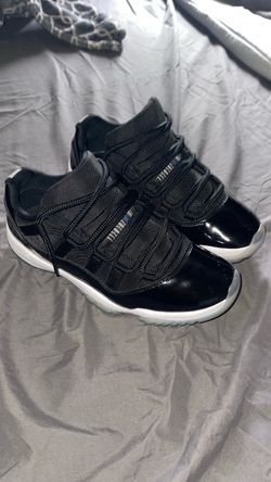 Jordan 11s space jam size 9  authentic