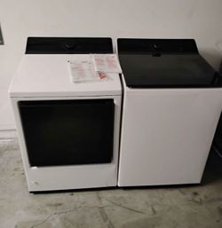 Brand new LG Washer and Dryer Set