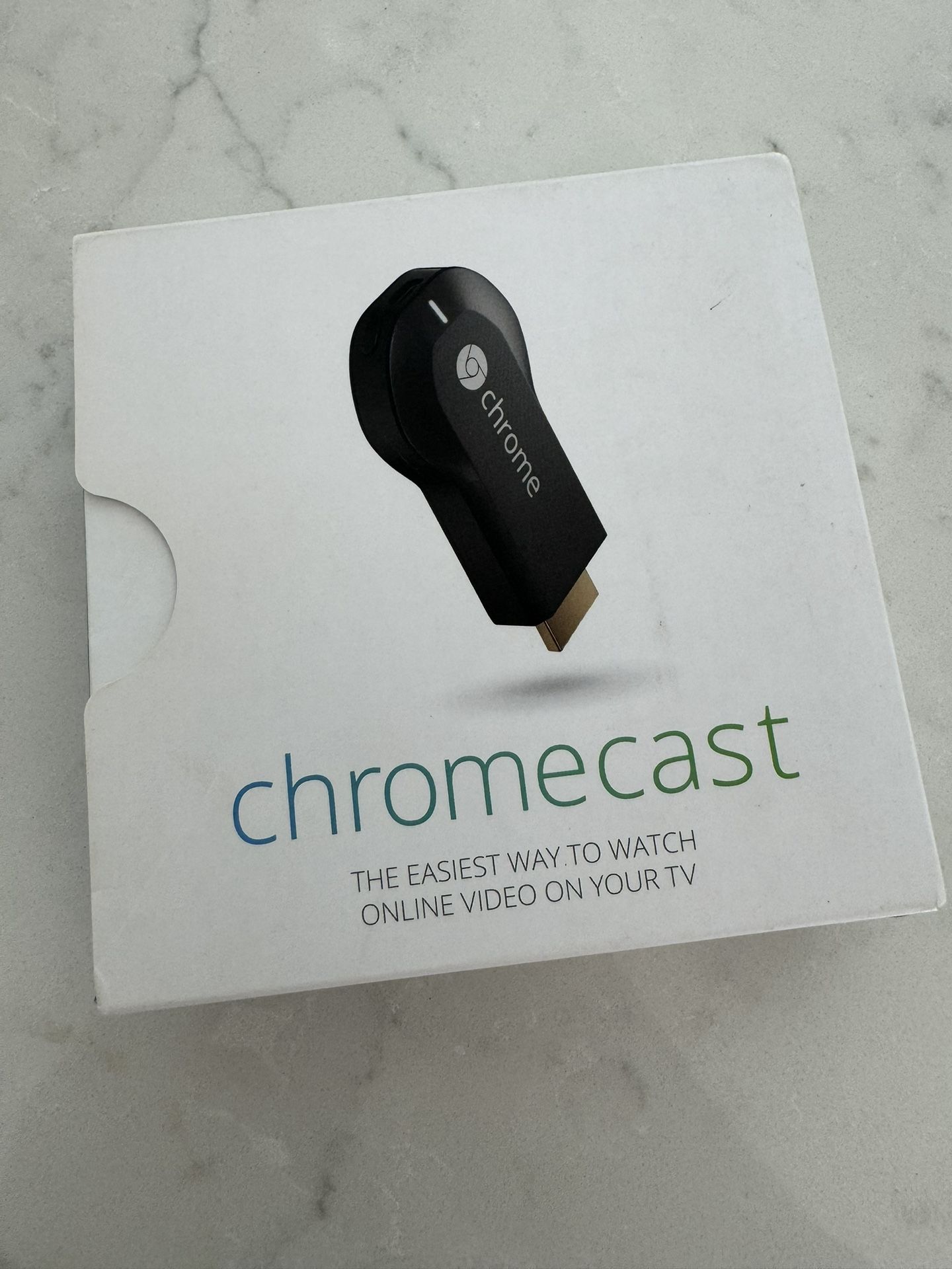 Google Chromecast (1st Generation) Streaming Media Player - H2G2-42 (Black)