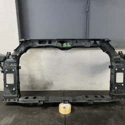 2014-2015-2016-2017-2018-2019 KIA SOUL RADIATOR SUPPORT OEM USED