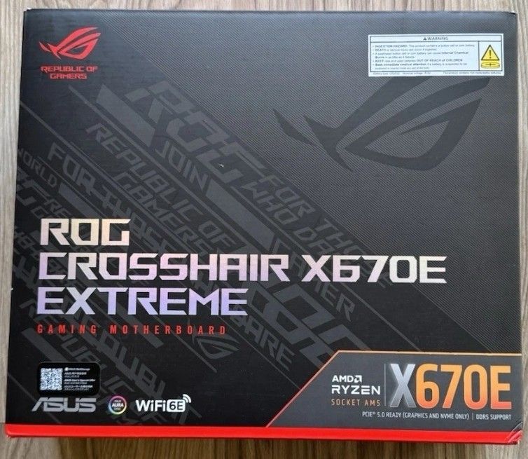 Asus rog Crosshair X670e Extreme Motherboard
