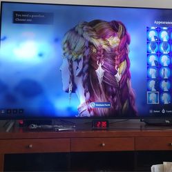 Free Broken 70" TV (flashing problem)