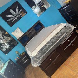 Solid Wood Bedroom Set In Stock For Immidiate Delivery 