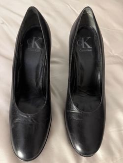Vintage Calvin Klein Pumps - size 9