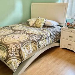 Queen Bed Frame 