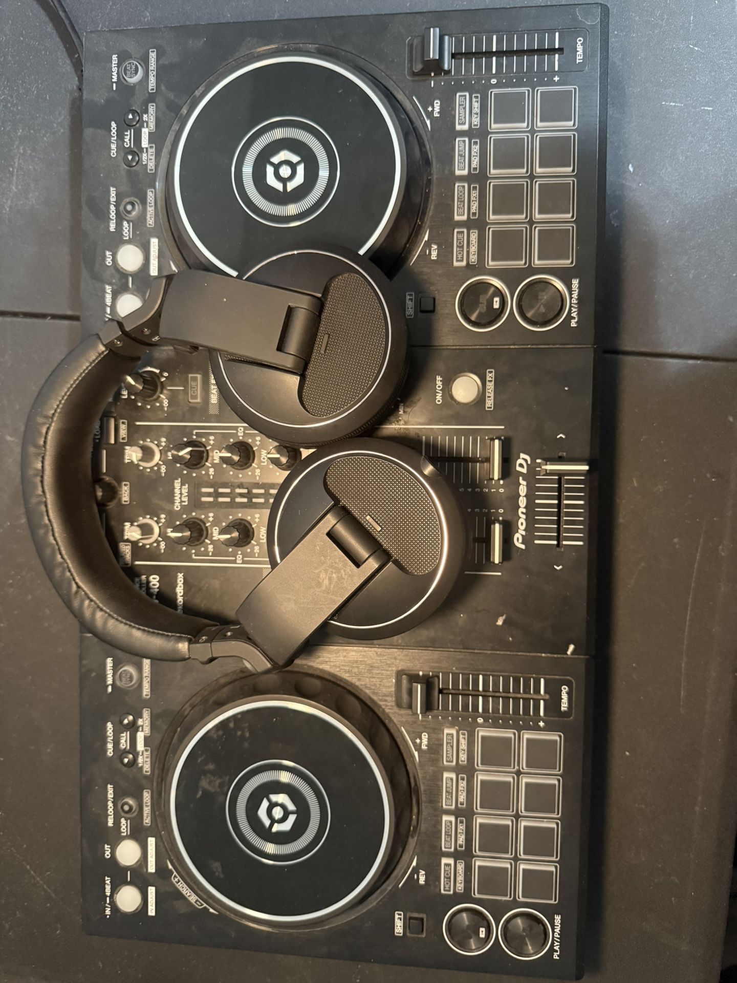 Pioneer DJ Controller