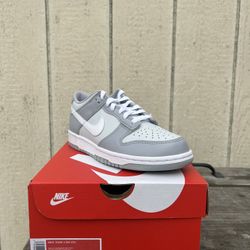 😎 Nike Dunk Low
