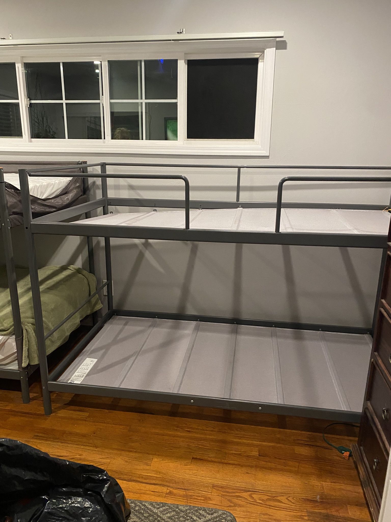 Beds 🛌 Two Bunk Beds 