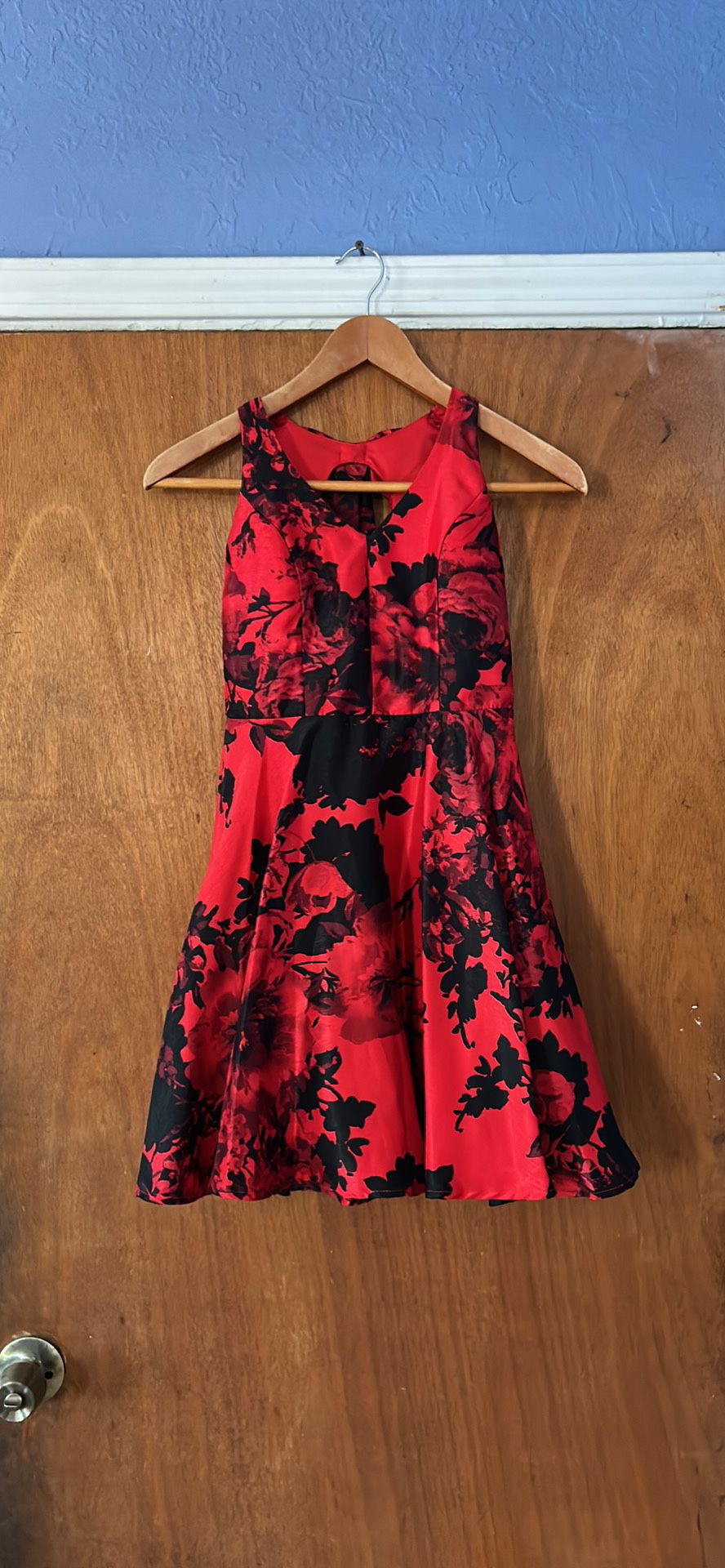 Red Dress With Black Flower Design Size 1 