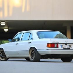 1990 Mercedes-Benz 420SEL