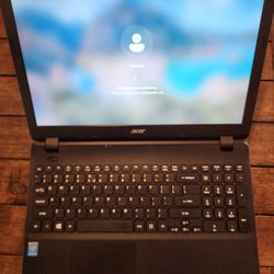 Laptop Acer Es1 571 