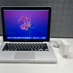 Apple MacBook Pro 13-inch Core i5 Turbo 2.5Ghz 16GB RAM and 1TB Solid State