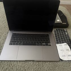 MacBook Air 15” M3 (2024) – Open Box, Excellent Condition