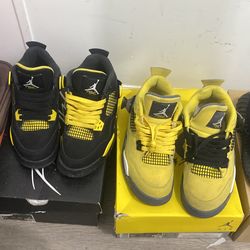 jordan4s all size5,5 yzy v2 size6 ,balenciaga track size8