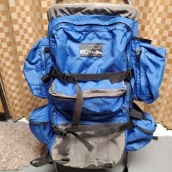 JANSPORT EXTERNAL FRAME BACKPAXK MADE IN USA