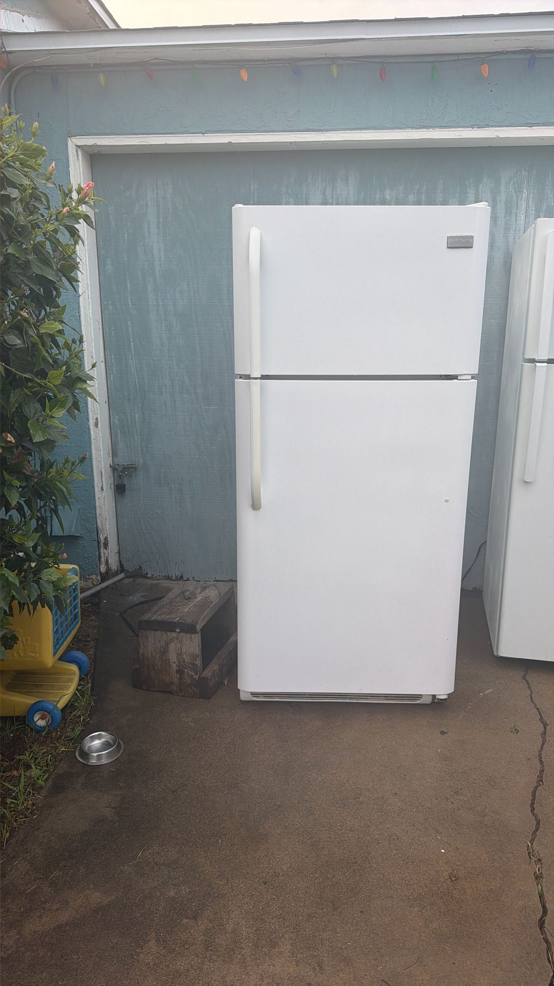 Refrigerator/ Refrigerador