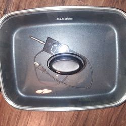 PRESTO 16" electric skillet with glass lid. Never used, works excellent.