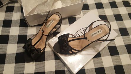 Steve madden satin heels