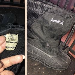 Boys Snow Boots Size 2