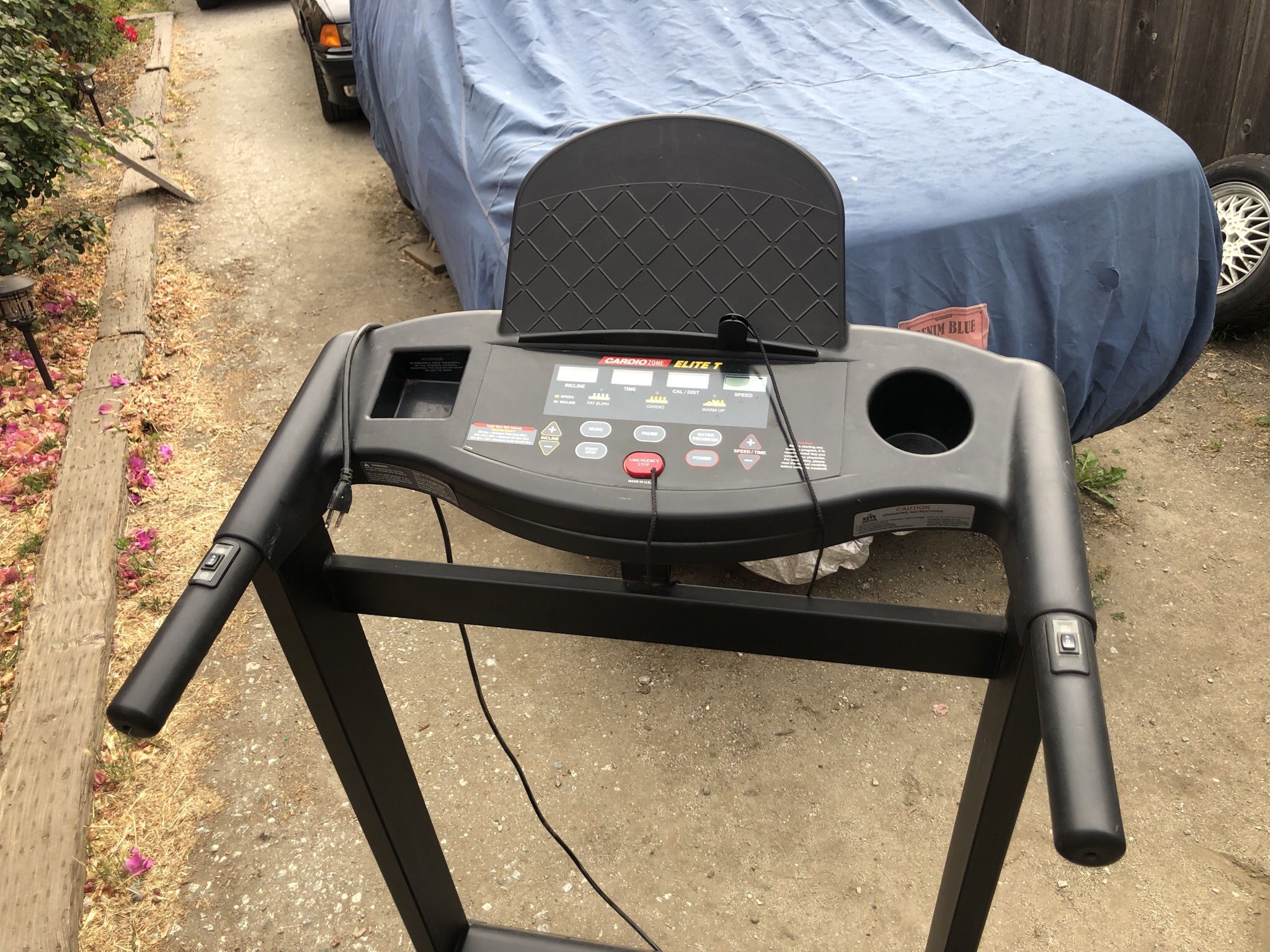 Treadmill CardioZone Elite T for Sale in Salinas, CA OfferUp