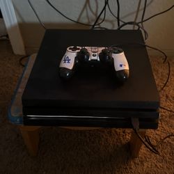 PS4 Pro 1tb 