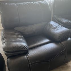 Real Leather Reclinable Chair