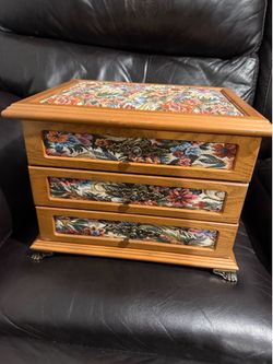 Vintage Floral Wooden Jewelry Box – $40