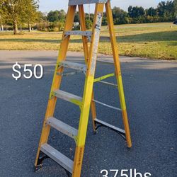 Husky Heavy Duty 6' Step Ladder 