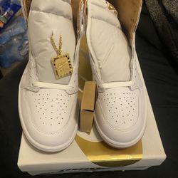 Women’s Metallic Gold 1s DEADSTOCK